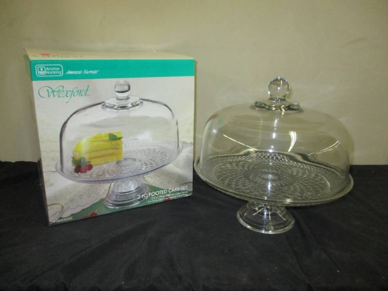 lot 99 image: Wexford Tiered Cake PlatePunchBowl