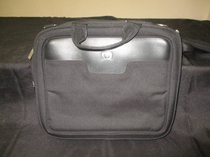 lot 123 image: HP Computer Bag Heavy Duty