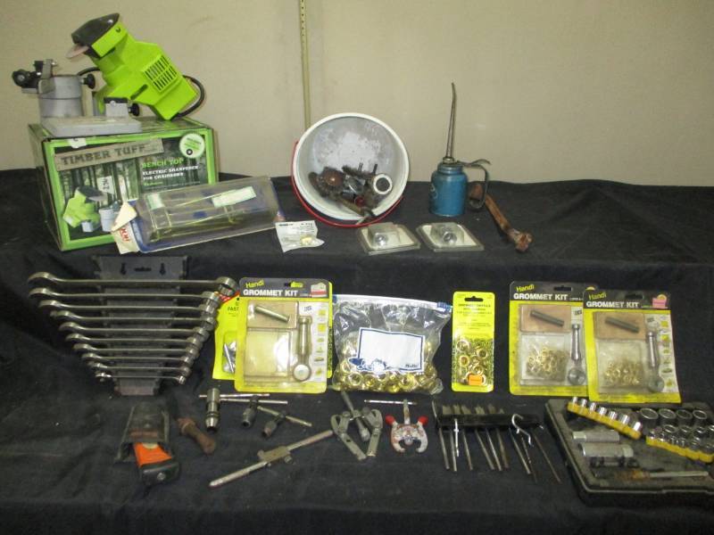 lot 149 image: Tools, Bench Top Grinder, Combination Wrenches complete, Tap and Die wrenches, puller, Spade bits, Sockets and more