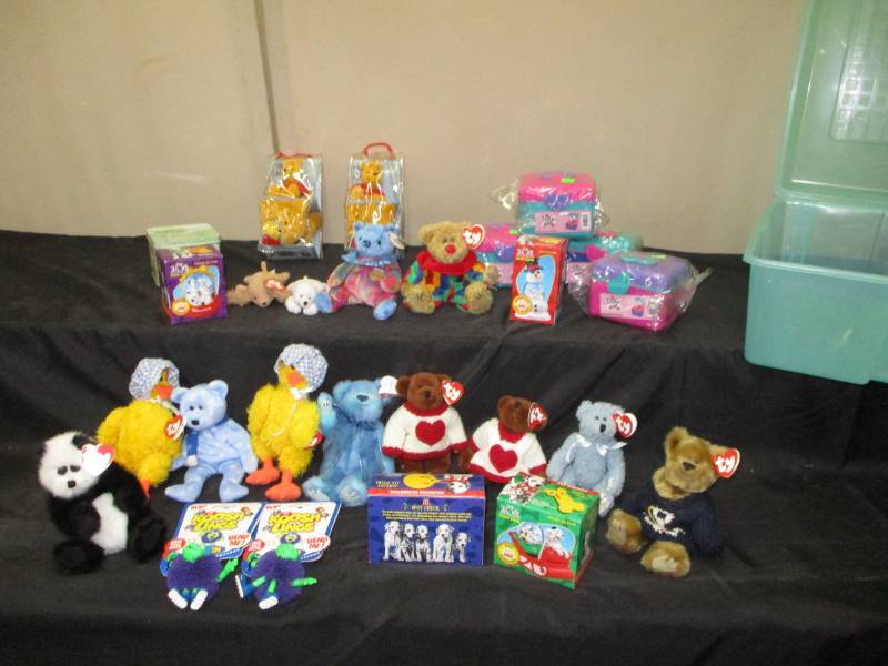 lot 151 image: Beanie Babies and McDonalds Toys