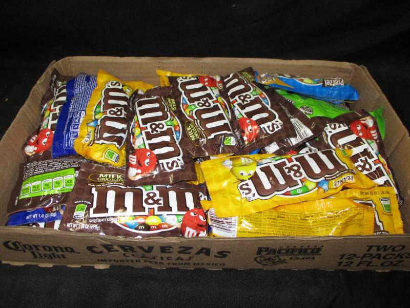 lot 211 image: Approx 36 m&ms