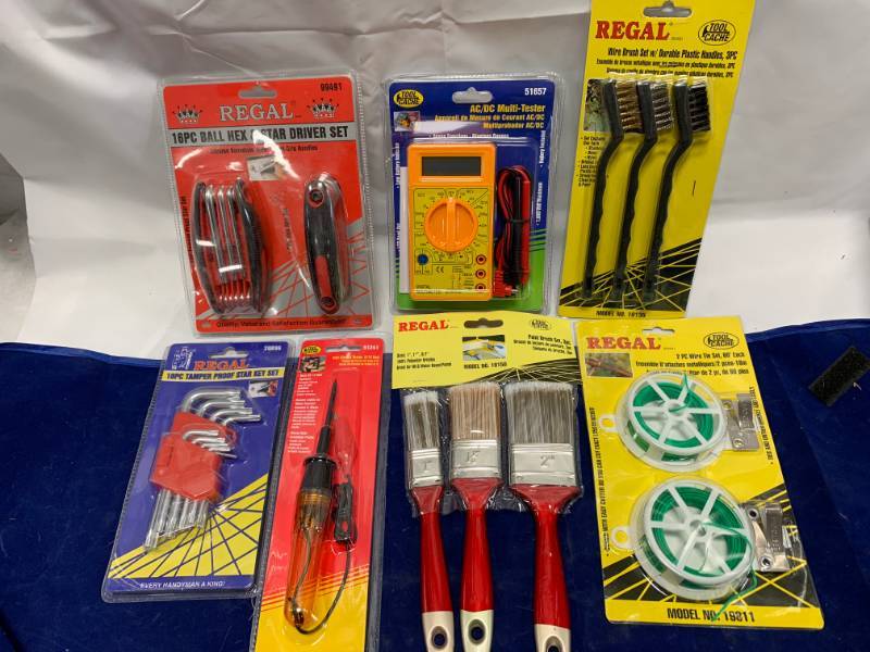 lot 17 image: Brand New 7pc Misc. Tools