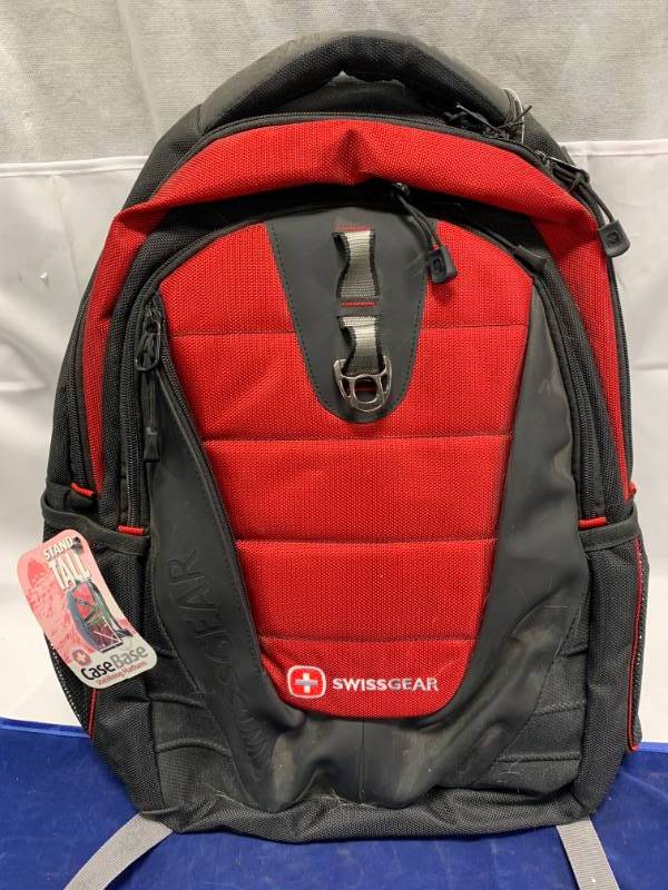 lot 21 image: Swiss Gear Case Base Backpack