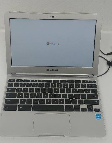 lot 36 image: Samsung Exynos 1.7GHz 16GB SSD 2GB DDR3