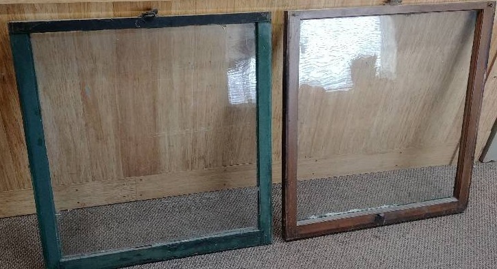 lot 119 image: 117yr Old Home Antique Leaded Glass Units
