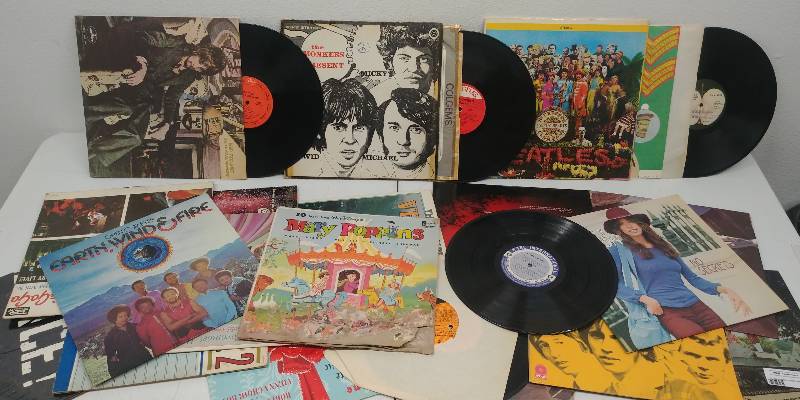 lot 78 image: Vintage & Collectible Vinyl Albums & Covers including The Beatles and more.