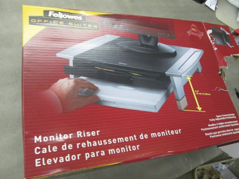 lot 7 image: Fellowes Office Suites Adjustable M...