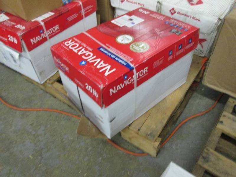 lot 19 image: Case of Navigator Premium Multipurp...