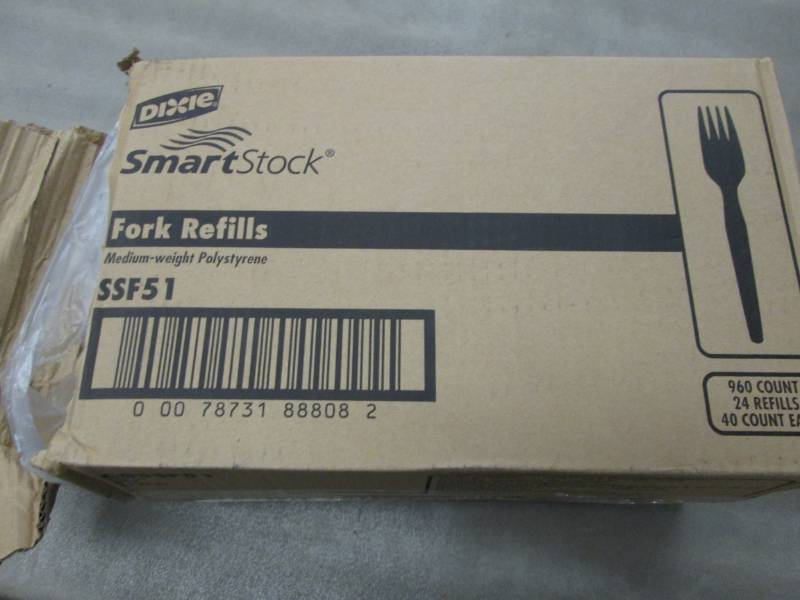 lot 52 image: Dixie Smart Stock Fork Refills 960 ...