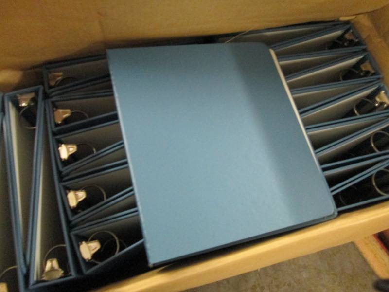 lot 102 image: Lot of 23 Student 3- Ring Bunders i...