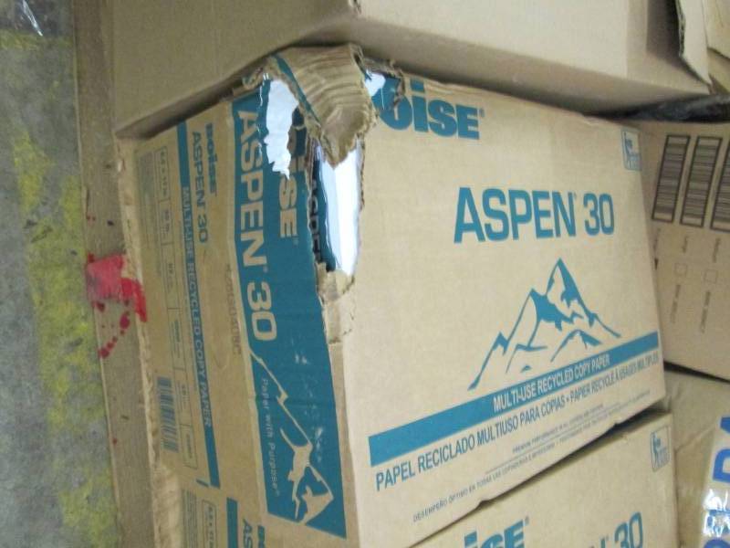 lot 138 image: Case of Boise Aspen 30 Recycled Cop...