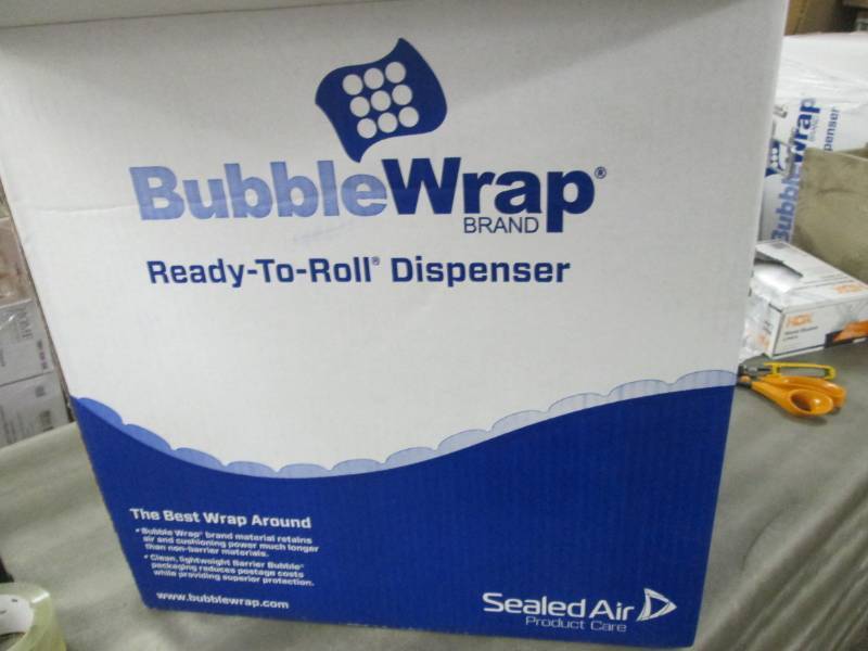 lot 152 image: Bubble Wrap Dispenser 12 inches x10...