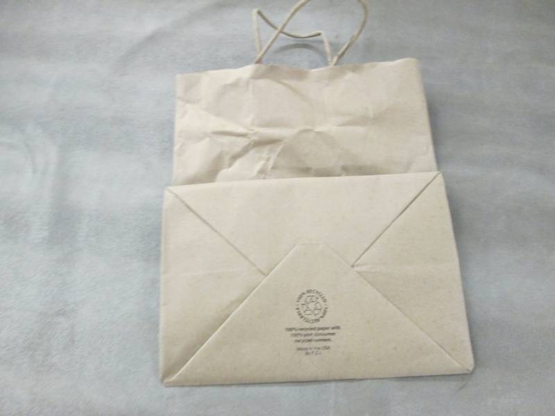 lot 163 image: Case of 250 Handled Recycled Natura...