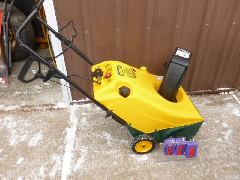 lot 8 image: SnS Auctions # 346 Lets do better than black friday