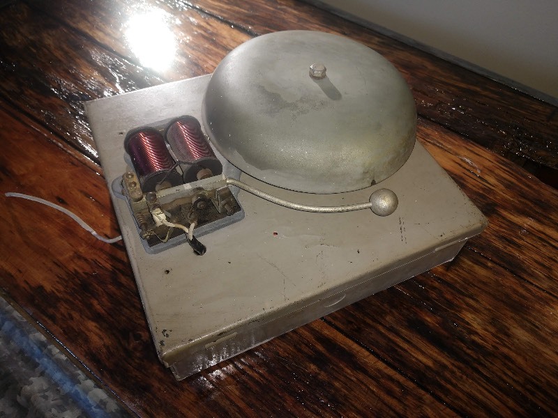 lot 4 image: Vintage School Bell with Vintage Batteries