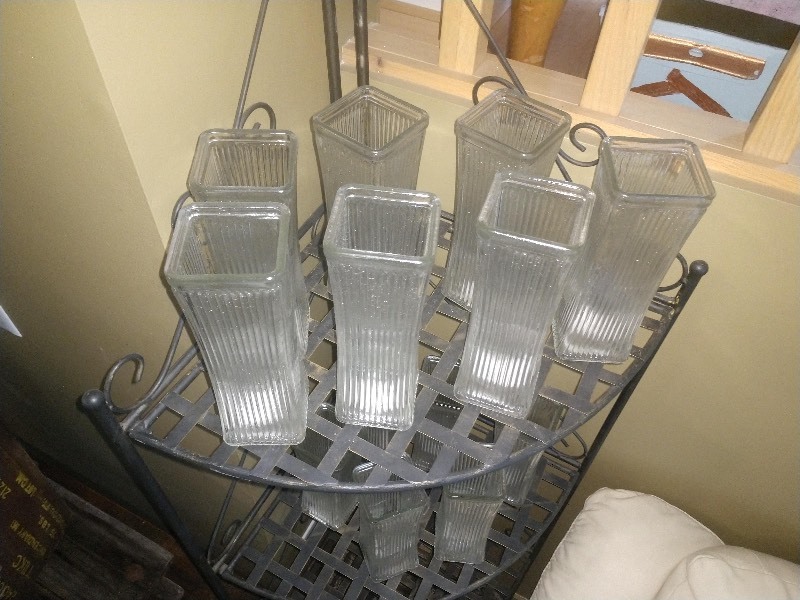 lot 21 image: Square Glass Centerpiece Vases (13)