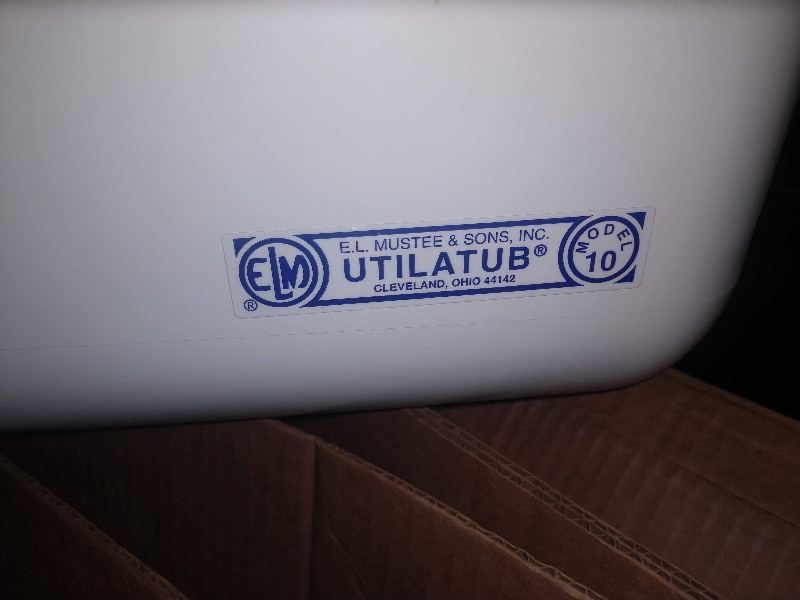 UTILATUB Model 10 SelfRimming Utility Sink w/ Rear Drain, GERBER Bar