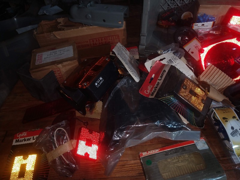 lot 40 image: Coupler, Fulton Coupler Repair Kit, Rigid Hitch Stake Pockets, Marker Lamps, Quartz-Halogen Replacement Lens, Reflectors, Wiring Accessories