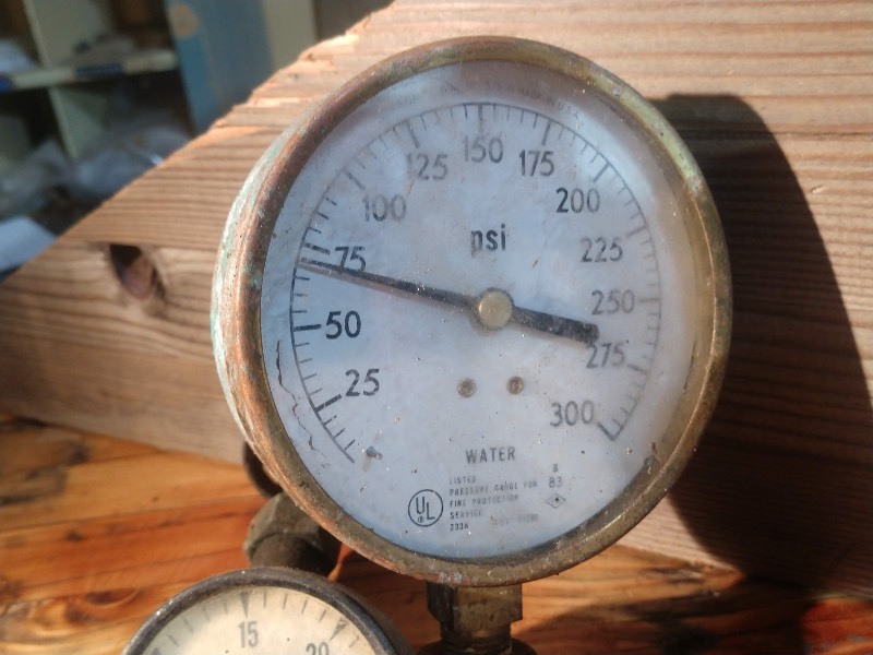 lot 100 image: STEAMPUNK GAUGES US Gauge Vacuum Gauge, US Gauge Pressure Gauge, ARGCO Pressure Gauge