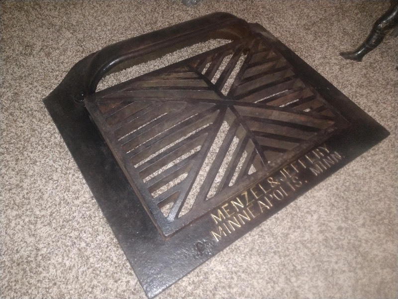 lot 139 image: Menzel & Jeffery Cast Iron Storm Grate, 1800s