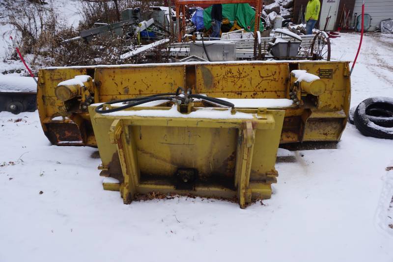 1997 Henke 36R-12 Heavy Duty Pay LoaderWheel Loader 12 Snow Plow Attachment