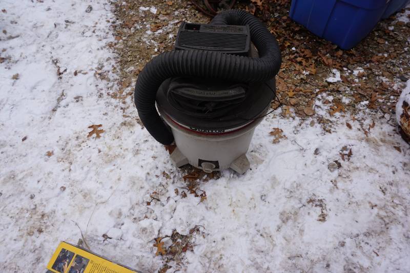 Sears Craftsman 1.5 hp 8 Gallon WetDry Shop Vac