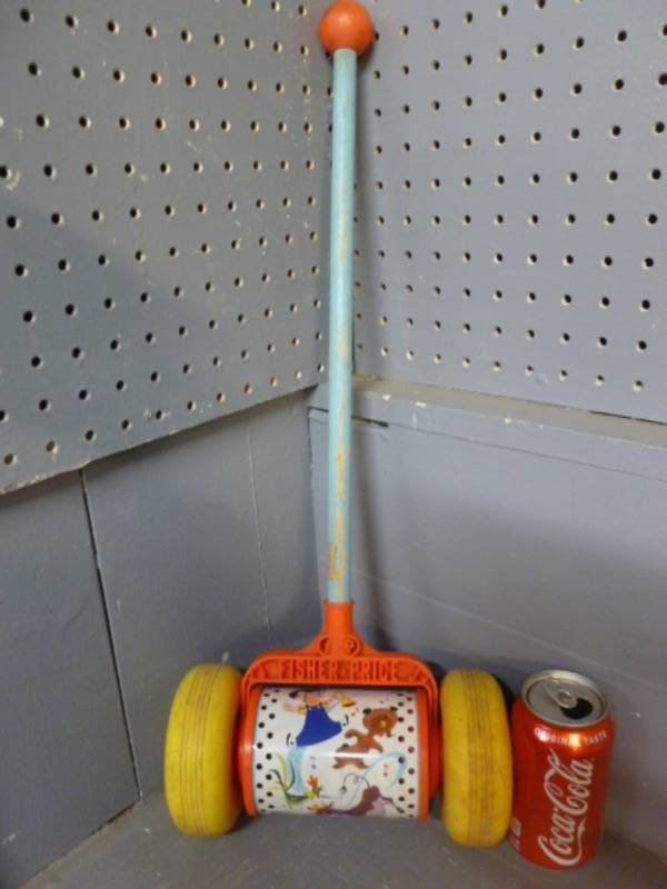 lot 20 image: Vintage Fisher Price
