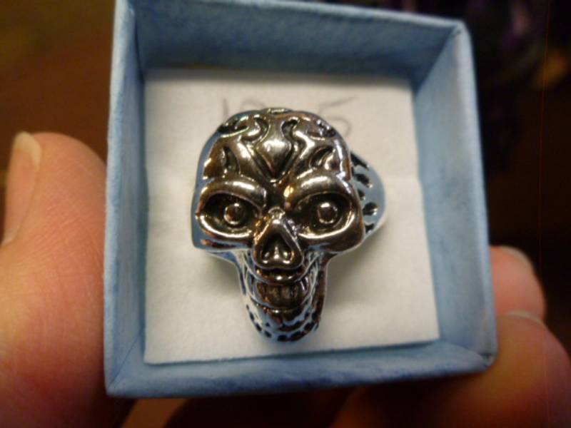 lot 57 image: Mens Biker Ring