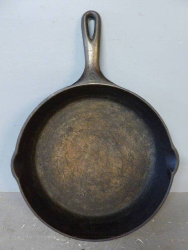lot 80 image: Antique Cast Iron