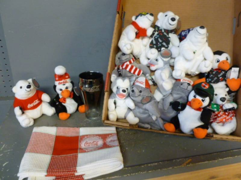 lot 89 image: Coca-Cola Collectible