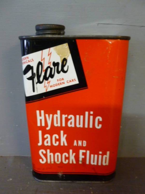 lot 126 image: Vintage Oil Can