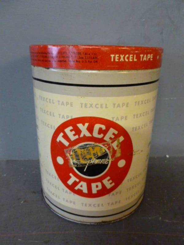 lot 129 image: Vintage Metal Container