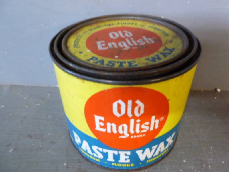 lot 135 image: Vintage Metal Container