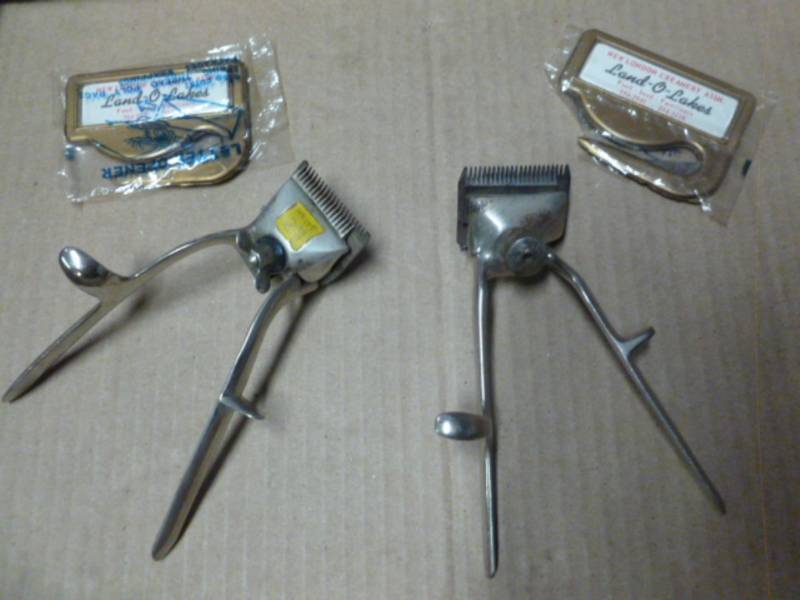 lot 139 image: Vintage Beard Trimmers