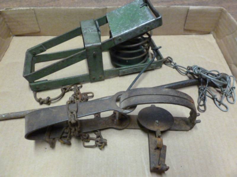 lot 149 image: Vintage Traps