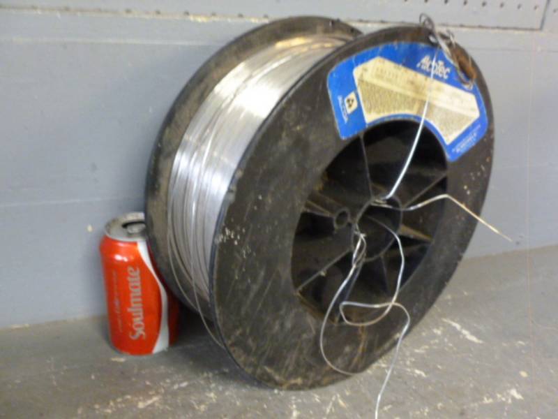 lot 194 image: Aluminum Welding Wire