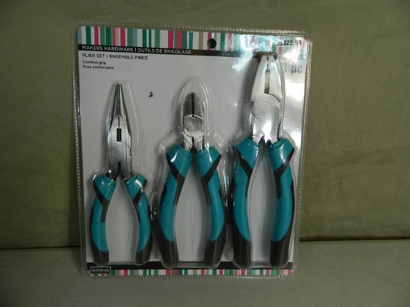 New 3 Piece Plier Set