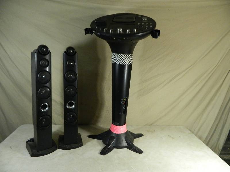 Singing Machine with Speakers