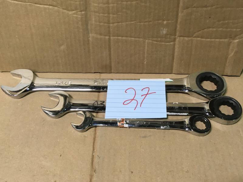 lot 27 image: 3 ASST HUSKY TOOLS WRENCHES