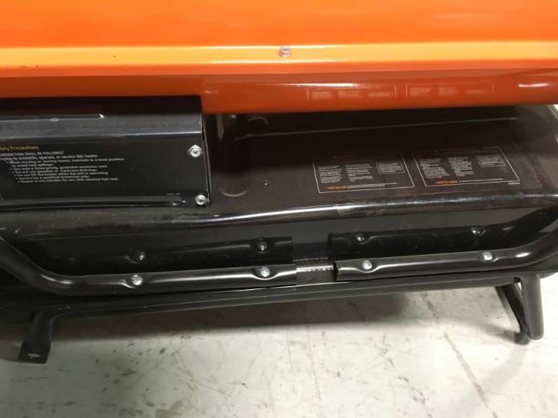 lot 50 image: DYNA GLO PRO HEATER MISSING Wheels