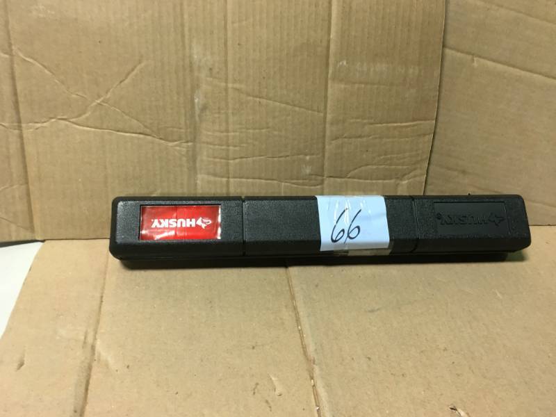 lot 66 image: Husky 20-100 ft. lbs. 38 in. Drive Torque Wrench works