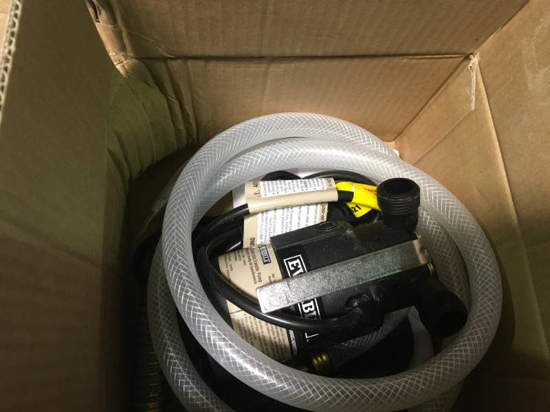 lot 91 image: Everbilt 0.1 HP Non-Submersible Transfer Pump in good condition