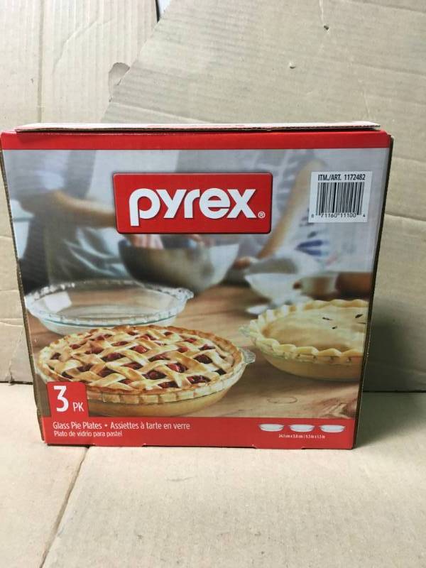 Pyrex 3-Pack Easy Grab Glass Pie Plate not used