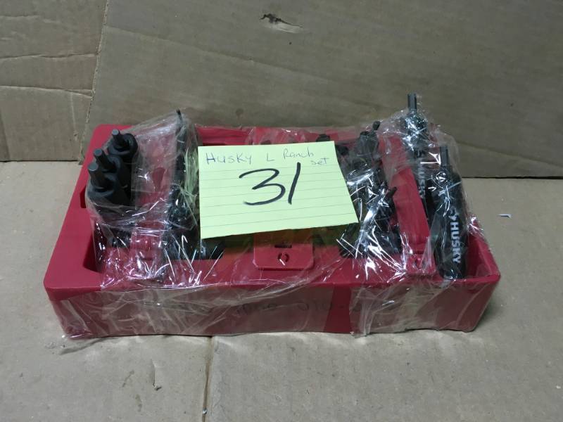 Husky T Handle Set (14-Piece) not used