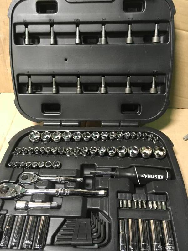 Husky Mechanics Tool Set (92-Piece) in like new condition