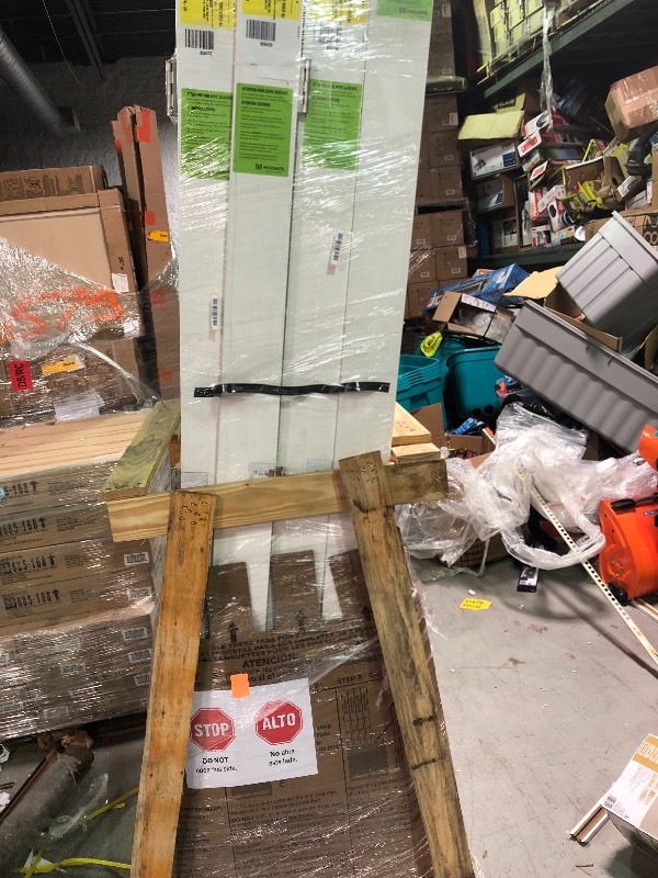 Masonite 32 in. x 80 in. Winslow 3-Panel Left-Handed Hollow-Core Primed Composite Single Prehung Interior Door lot of 4 not used 2 have damage please review the pic stock photo used to display the unit