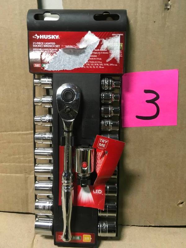 lot 3 image: Husky 38 in. Drive SAE Standard Illuminator (21-Piece) in like new condition