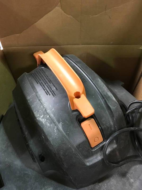 lot 70 image: RIDGID 9 Gal. 4.25-Peak HP NXT WetDry Vac USED in working condition