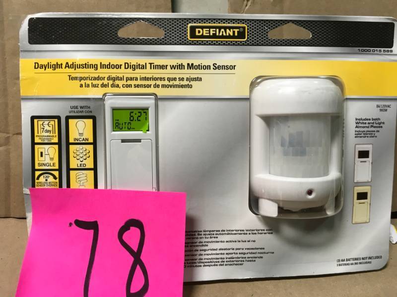 lot 78 image: Defiant 8 Amp 7-Day Indoor In-Wall SunSmart Digital Timer Switch with Motion Sensor, White not used