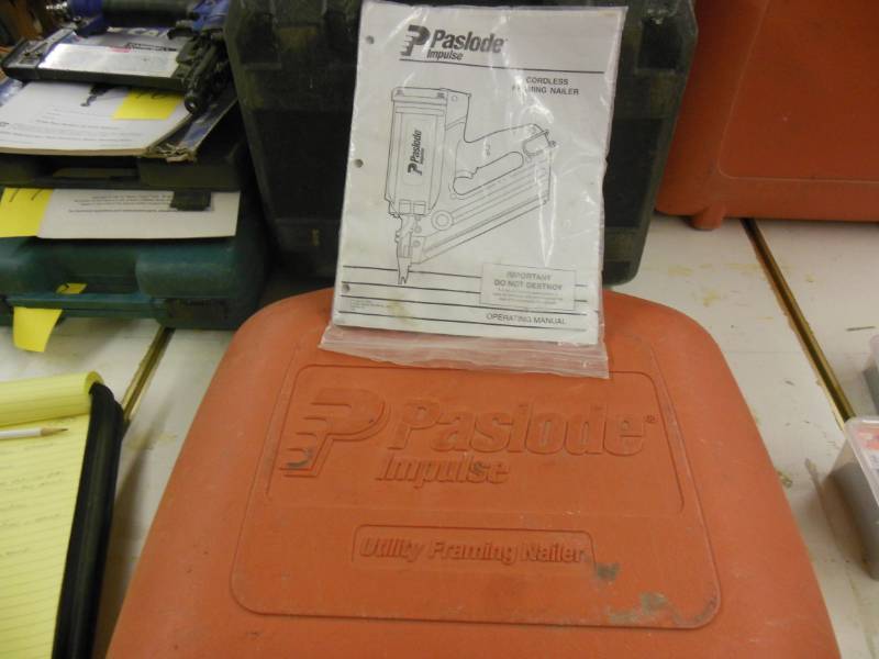 lot 23 image: Paslode cordless framing nailer wit...